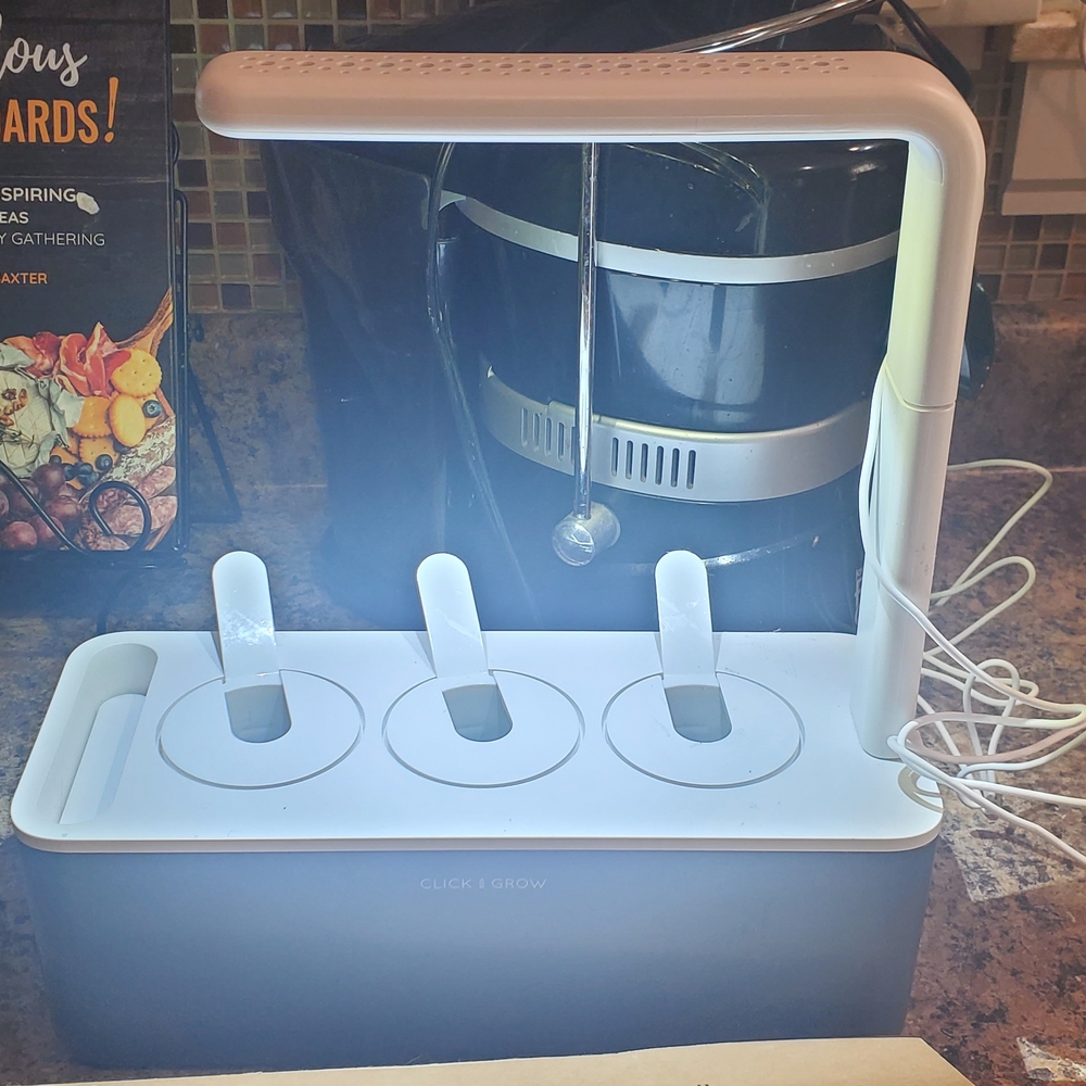 Smart Indoor Garden with LED Light
